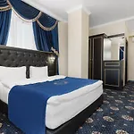 Appartement Arcadia Plaza *